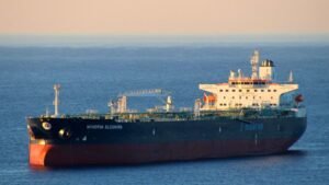Indias Russian Oil Trade Faces 100_ US Tariff Risk Under New Bill